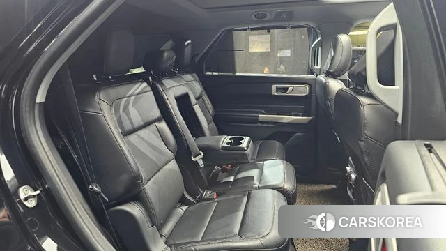 Ford Explorer 6th Generation 2021 Черный из Кореи, фото 4