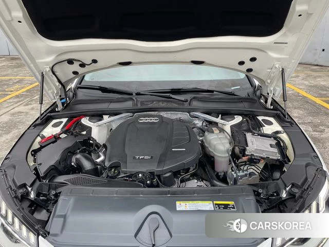 Audi A4L 2021 Белый из Китая, фото 4
