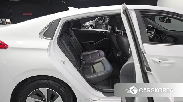 Hyundai Ionic Hybrid 2018 Белый из Кореи, фото 4