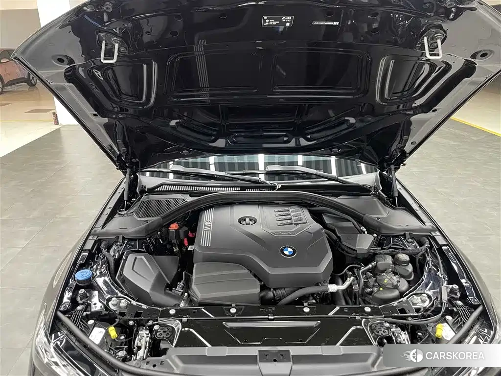 BMW 3 series 2026 Черный из Китая, фото 4
