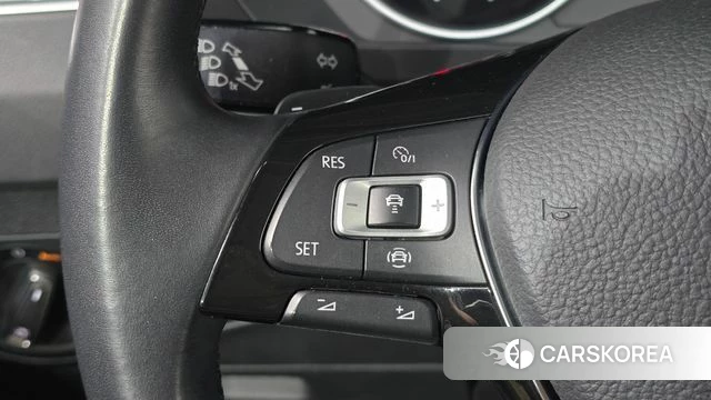 Volkswagen Tiguan second Generation 2020 Белый из Кореи, фото 4