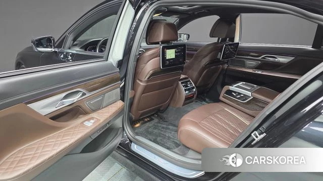 BMW 7 Series (G11) 2021 Черный из Кореи, фото 4