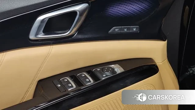 Kia Carnival 4th generation 2023 Черный из Кореи, фото 4