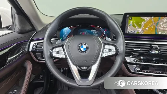 BMW 5 Series (G30) 2021 Белый из Кореи, фото 4