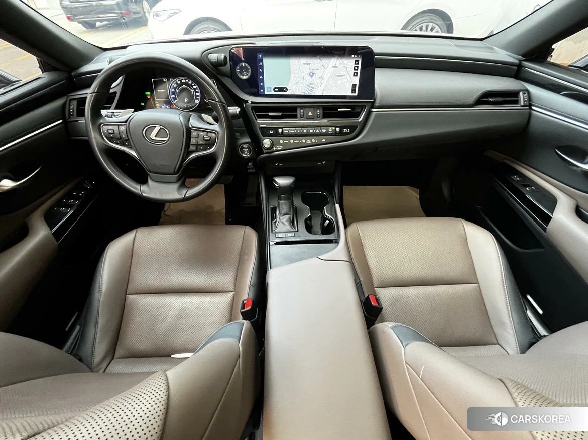 Lexus ES 2022 Серебристо-серый из Китая, фото 4