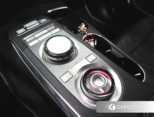 Genesis GV70 2022 Белый из Кореи, фото 4