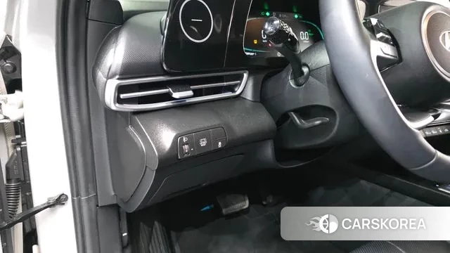 Hyundai The New Avante Hybrid (CN7) 2023 Серебристо-серый из Кореи, фото 4