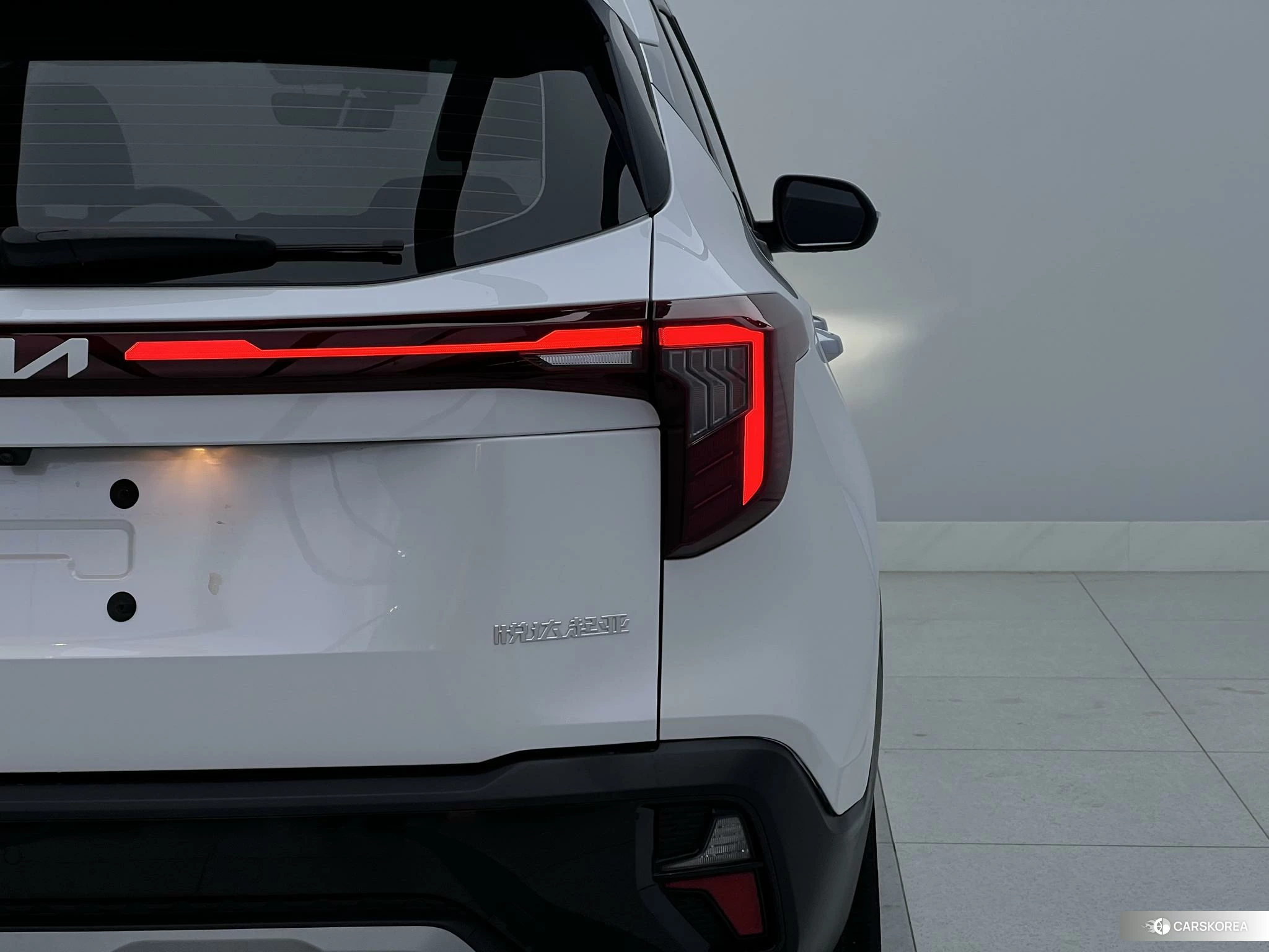 Kia Seltos 2023 Белый из Китая, фото 4