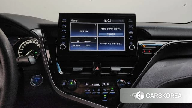 Toyota Camry (XV70) 2023 Белый из Кореи, фото 4