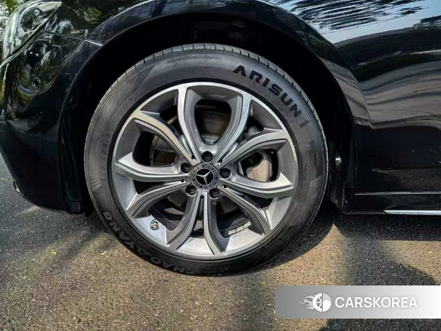 Mercedes-Benz E-class id 3896169 из Китая 4