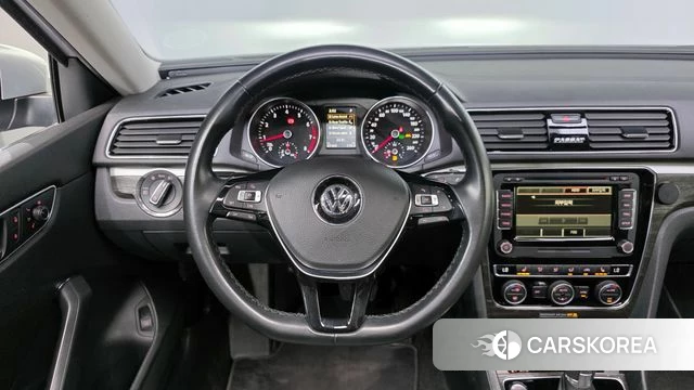 Volkswagen The New Passat 2018 Серебристо-серый из Кореи, фото 4