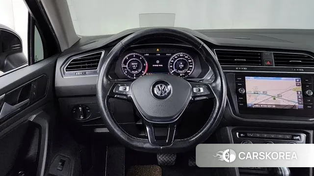 Volkswagen Tiguan second Generation 2018 Черный из Кореи, фото 4