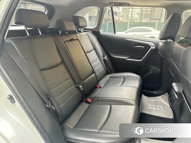 Toyota RAV4 Rongfang 2022 Белый из Китая, фото 4