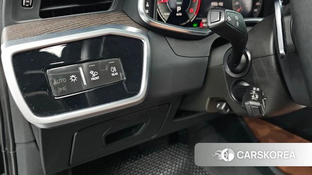 Audi A6 (C8) 2023 Черный из Кореи, фото 4
