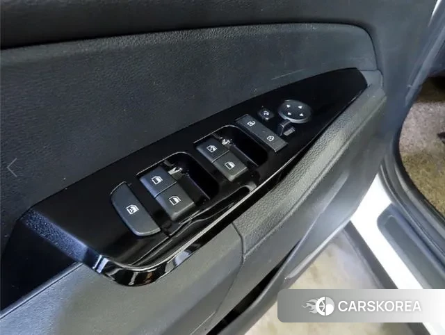 Kia Sportage 5th Generation 2022 Белый из Кореи, фото 4