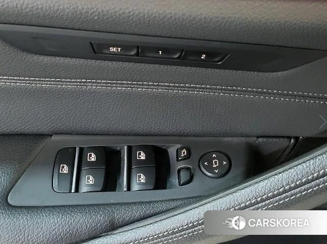 BMW 5 Series (G30) 2018 Белый из Кореи, фото 4
