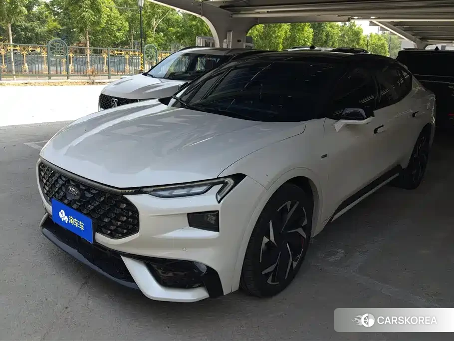 Ford Mondeo 2024 Белый из Китая, фото 4