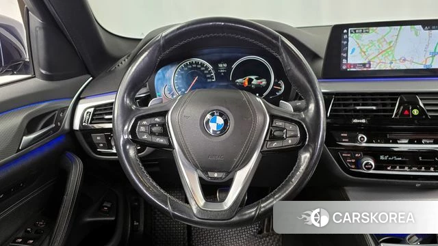 BMW 5 Series (G30) 2018 Черный из Кореи, фото 4