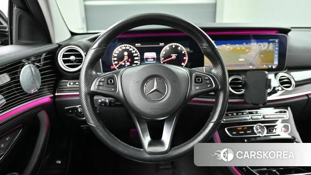 Mercedes-Benz E-Class W213 2018 Черный из Кореи, фото 4