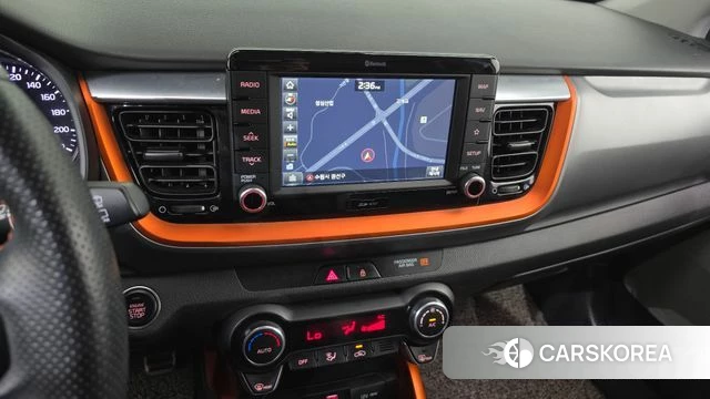 Kia Stonic 2019 Черный из Кореи, фото 4