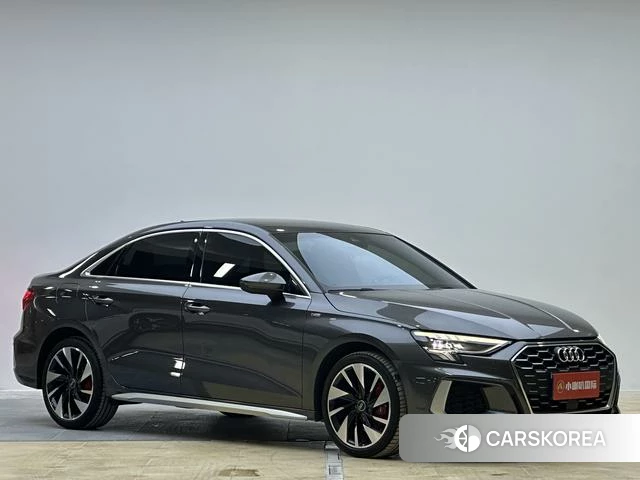 Audi A3 2023 Темно-серый из Китая, фото 4