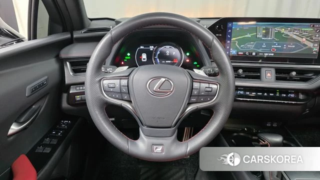 Lexus UX250h 2023 Белый из Кореи, фото 4