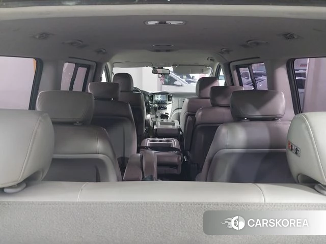 Hyundai The New Grand Starex 2018 Серебристо-серый из Кореи, фото 4