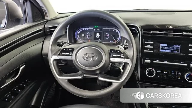 Hyundai Tucson (NX4) 2021 Серебристо-серый из Кореи, фото 4