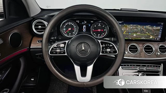 Mercedes-Benz E-Class W213 2019 Белый из Кореи, фото 4