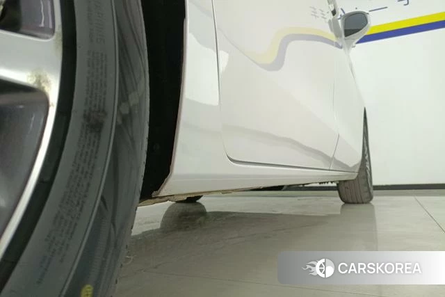 Buick GL8 2022 Белый из Китая, фото 4