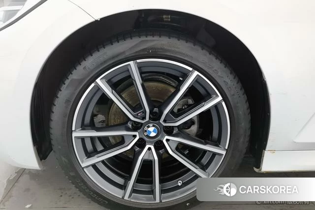 BMW 3 series 2021 Темно-серый из Китая, фото 4