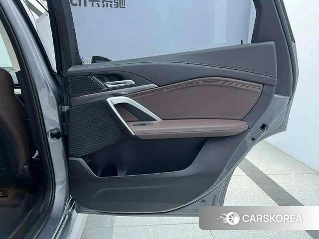 BMW X1 2024 Темно-серый из Китая, фото 4