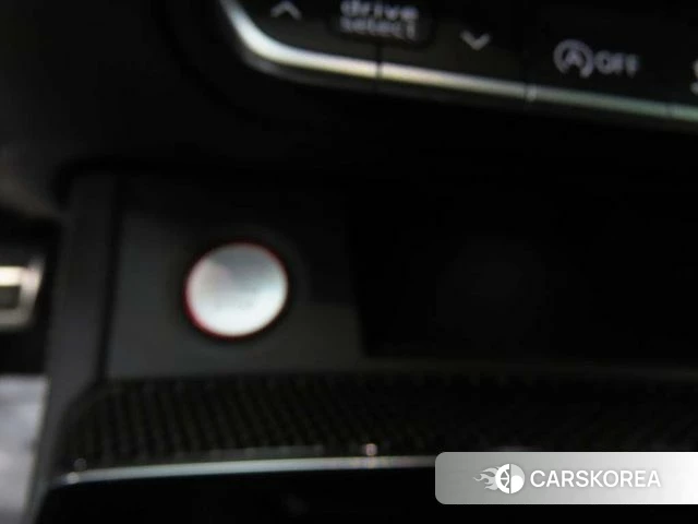 Audi SQ5 (FY) 2021 Белый из Кореи, фото 4