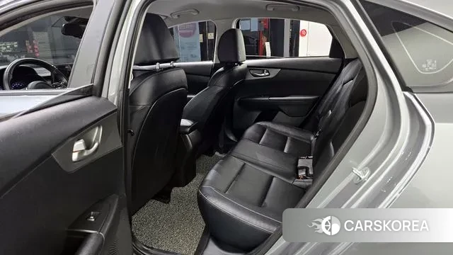 Kia Come New K3 2021 Серебристо-серый из Кореи, фото 4