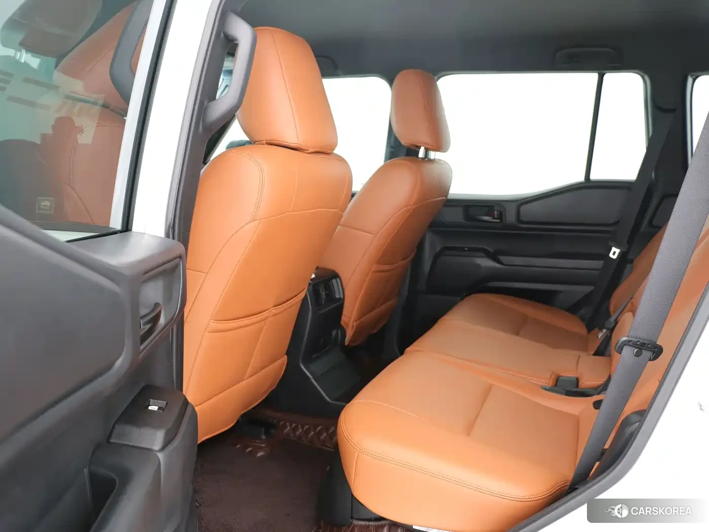 Toyota Prado 2024 Белый из Китая, фото 4