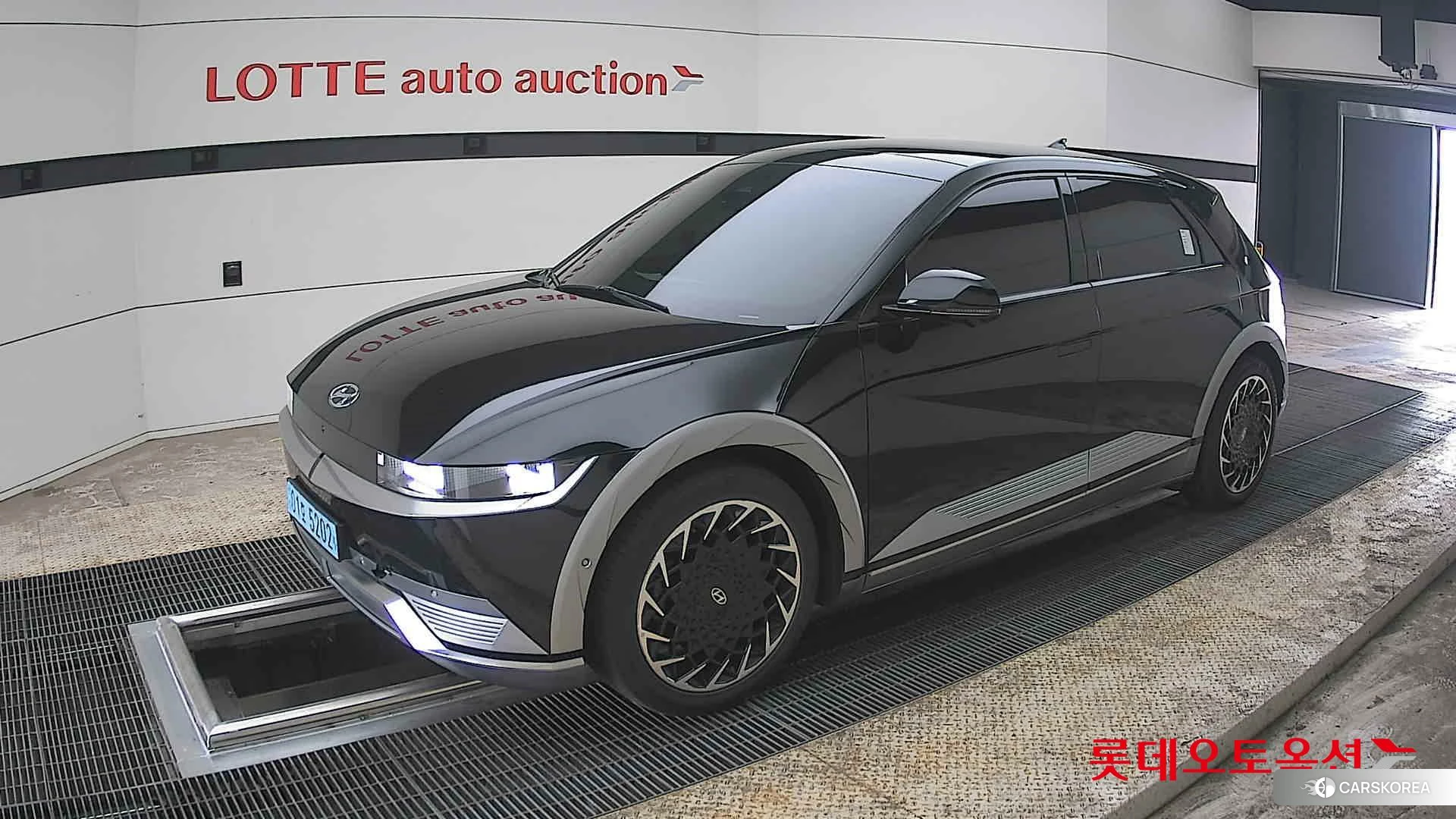 Hyundai IONIQ 5 2022 Phantom Black Pearl из Кореи, фото 4