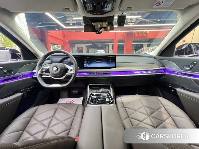 BMW 7 series 2025 Черный из Китая, фото 4