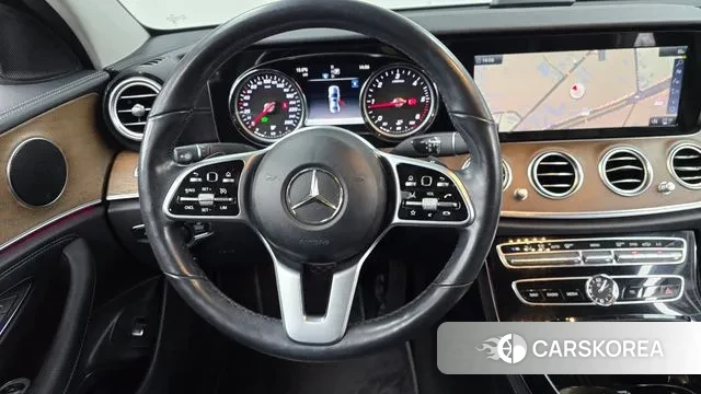 Mercedes-Benz E-Class W213 2019 Белый из Кореи, фото 4