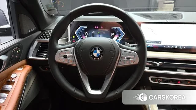 BMW X7 (G07) 2025 Черный из Кореи, фото 4