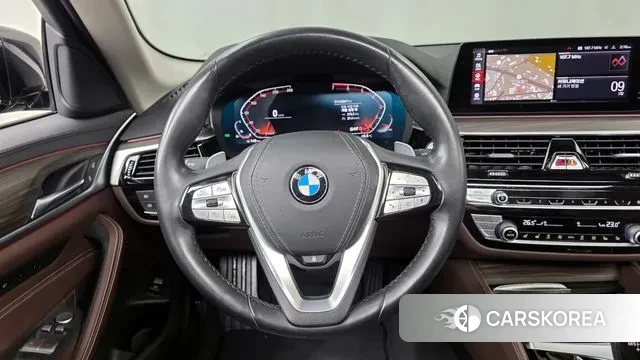 BMW 5 Series (G30) 2019 Черный из Кореи, фото 4