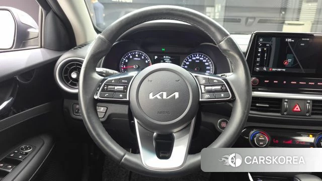 Kia The New K3 2nd generation 2023 Серый из Кореи, фото 4