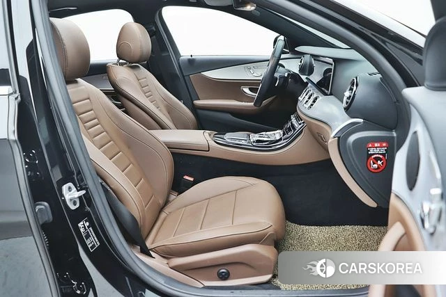 Mercedes-Benz E-Class W213 2021 Черный из Кореи, фото 4