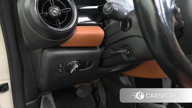 Mini Cooper S Convertible 2022 Жемчужный цвет из Кореи, фото 4