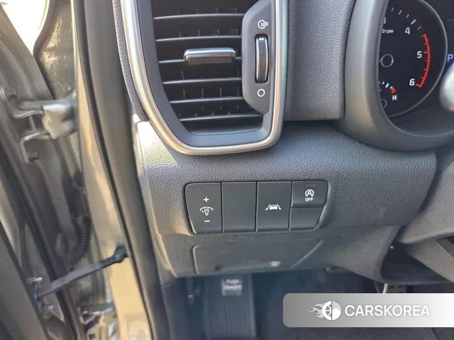 Kia Sportage The Bold 2019 Серебристо-серый из Кореи, фото 4