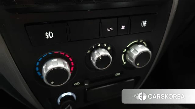 Dongfeng Socon C35 2023 Белый из Кореи, фото 4
