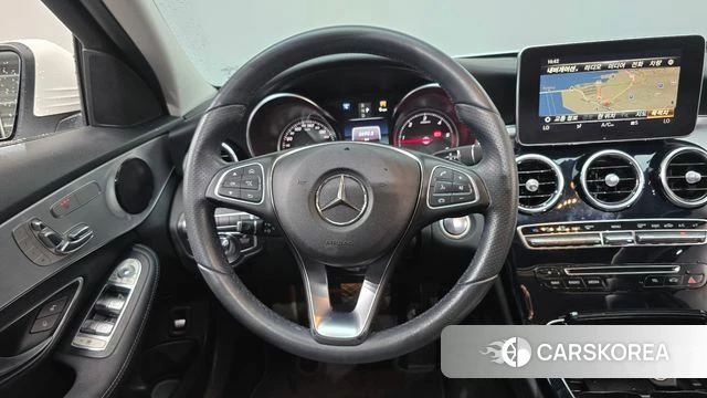 Mercedes-Benz C-Class W205 2018 Белый из Кореи, фото 4