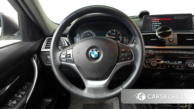 BMW 3 Series (F30) 2018 Белый из Кореи, фото 4