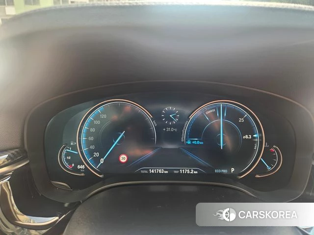 BMW 5 Series (G30) 2018 Серый из Кореи, фото 4