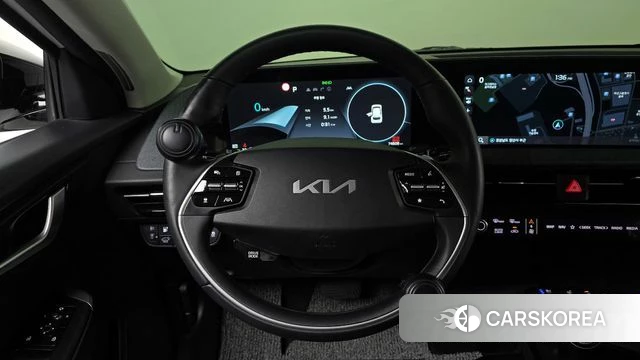 Kia EV6 2023 Белый из Кореи, фото 4