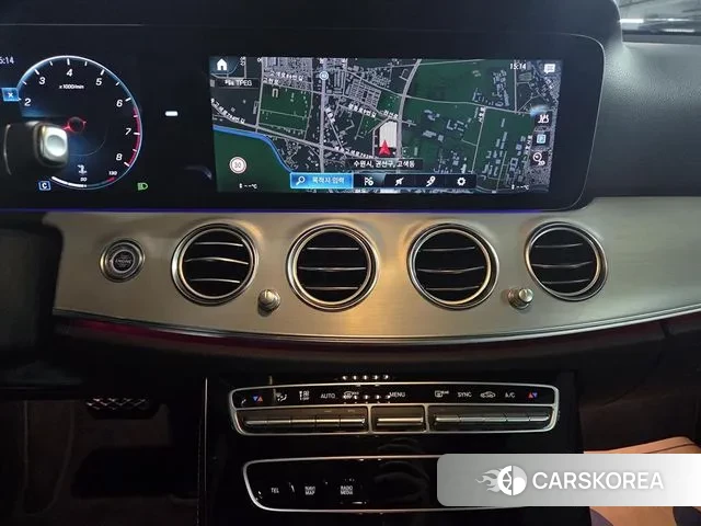 Mercedes-Benz E-Class W213 2021 Белый из Кореи, фото 4